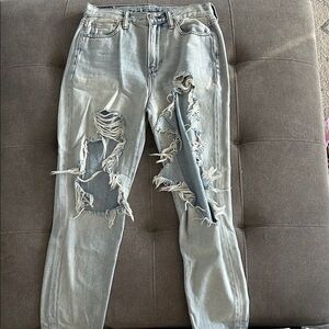 American Eagle Outfitters Light Blue Distressed Boyfriend Jeans